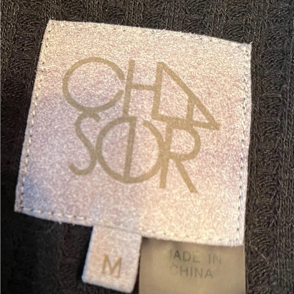 Chaser long sleeved sweater lightweight, size Medium. - Picture 3 of 7